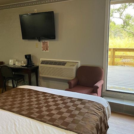 نازف سبرينغز Outpost Motel المظهر الخارجي الصورة